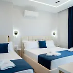 Hotel Sea Queen Luxury