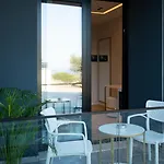 Sea Queen Luxury Hotel