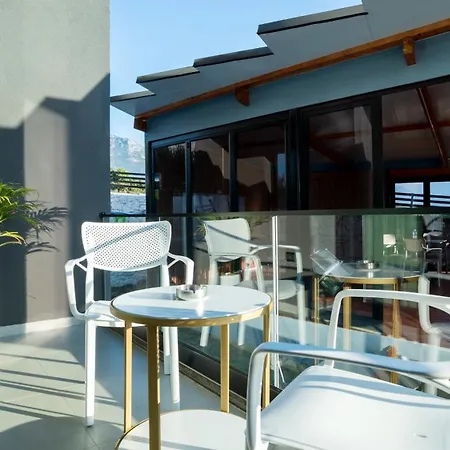 Hotel Sea Queen Luxury