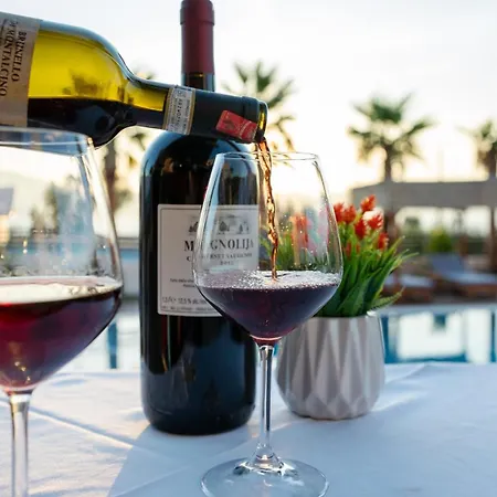 Hotel Sea Queen Luxury 3*