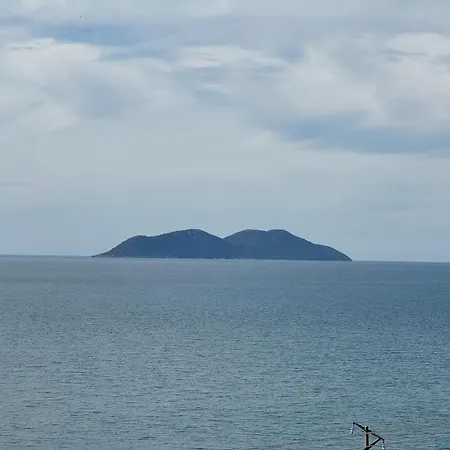 Sea Queen Luxury Hotel