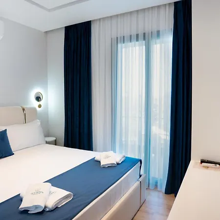 Sea Queen Luxury Hotel Radhimë