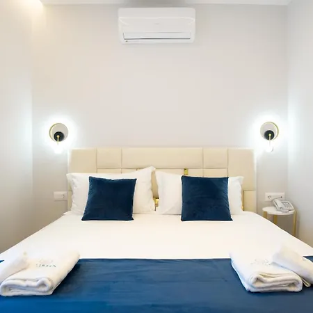 Sea Queen Luxury Hotel