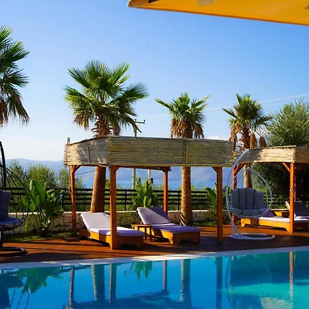 Sea Queen Luxury Hotel 3*