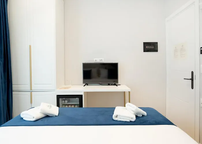 Sea Queen Luxury Hotel 3*