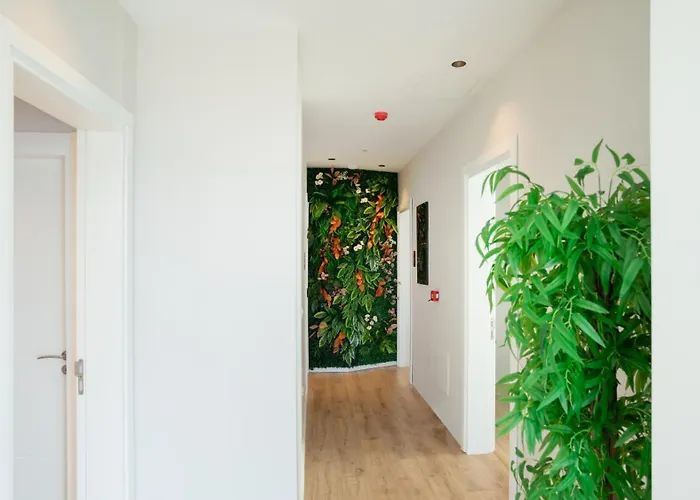 Sea Queen Luxury 3* Radhime