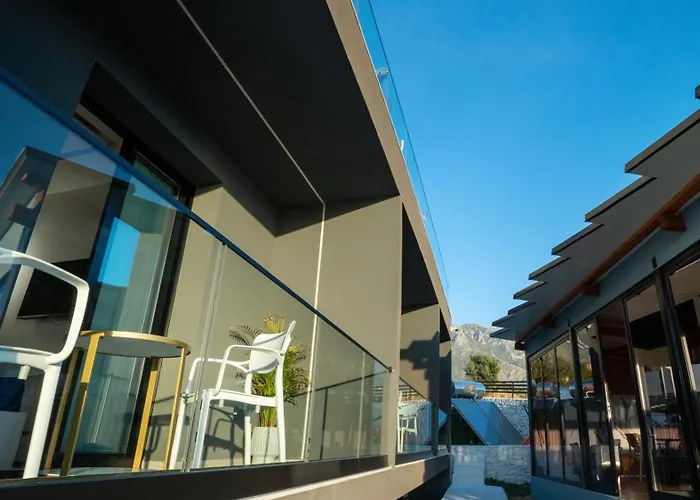 Hotel Sea Queen Luxury 3*