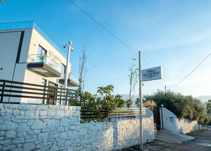 Hotel Sea Queen Luxury Radhime