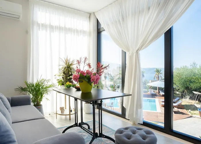 Sea Queen Luxury Radhime